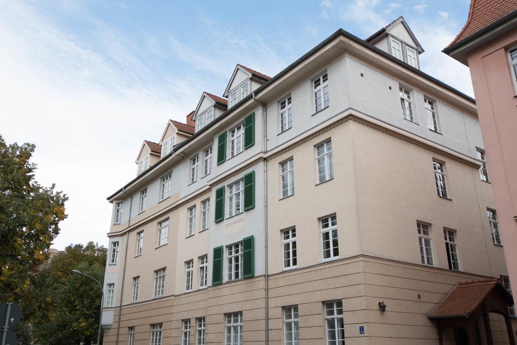 Modern Design Im Klassischem Altbau Apartment Weimar  Exterior photo