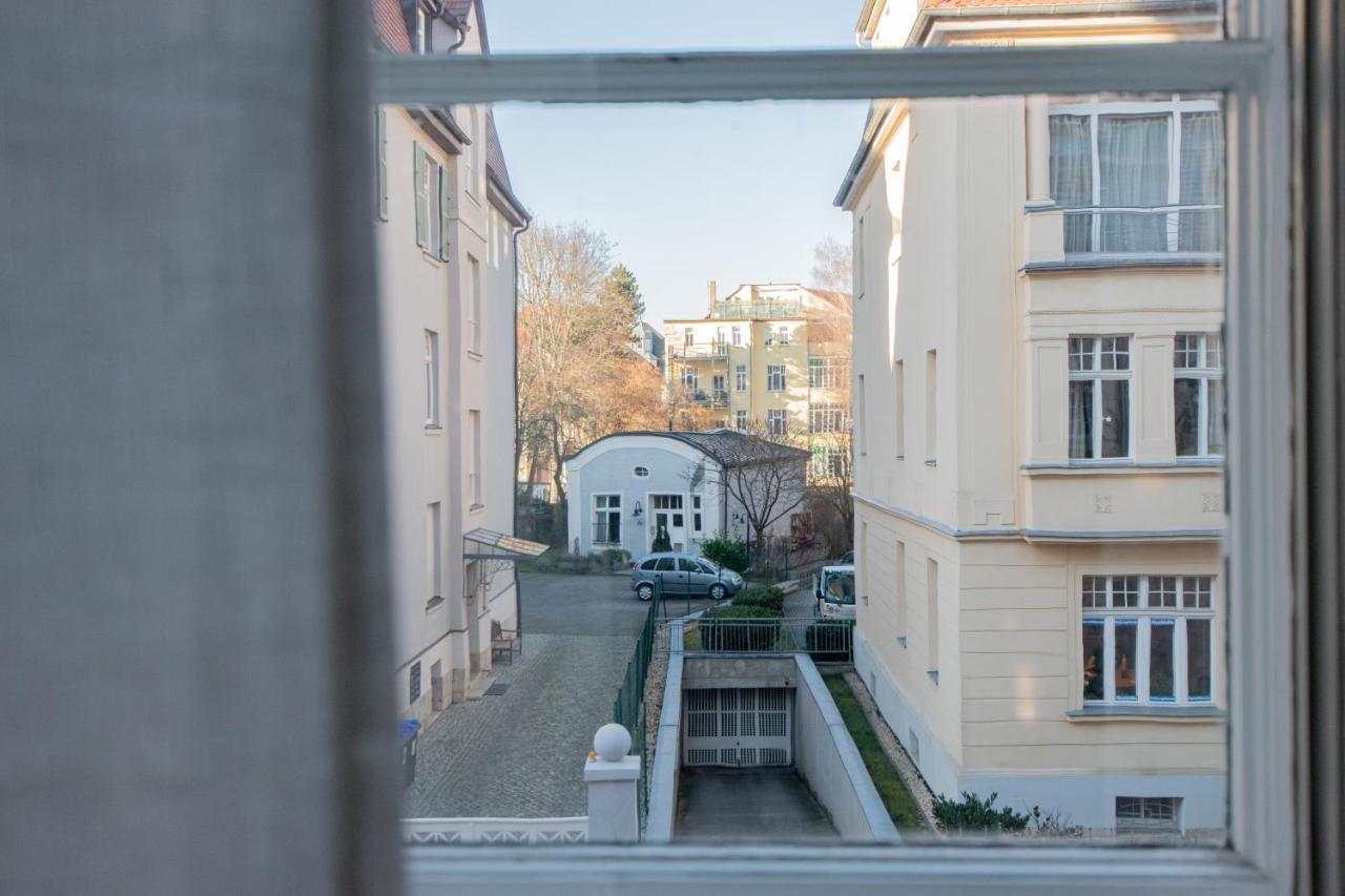 Modern Design Im Klassischem Altbau Apartment Weimar  Exterior photo